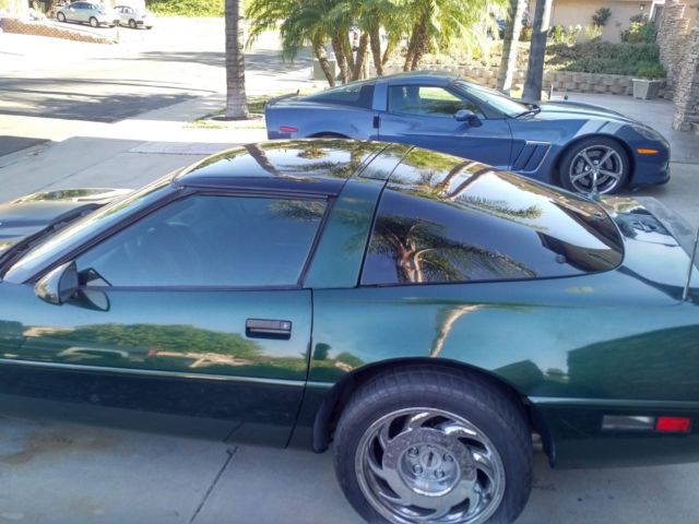 1992 Chevrolet Corvette Green / Black - photo 2