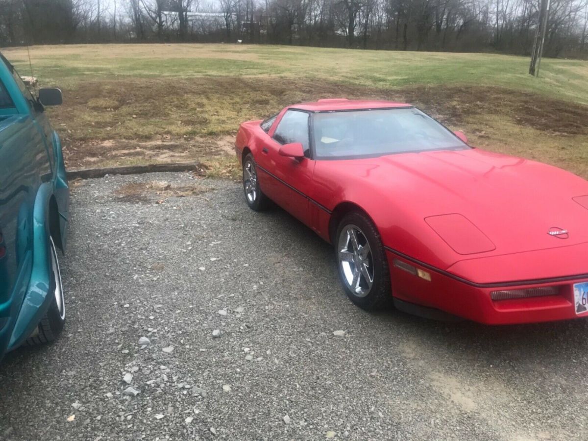 1989 Chevrolet Corvette - photo 2