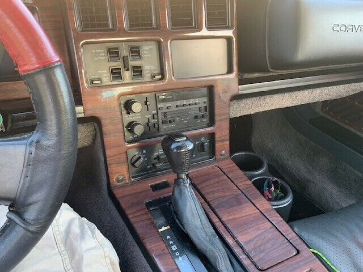 1986 Chevrolet Corvette - photo 9