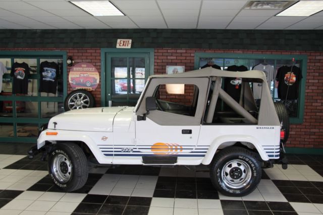 1990 Jeep Wrangler Islander 4X4 Soft Top - photo 8