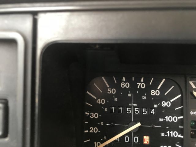 1990 Volkswagen Cabriolet - photo 2