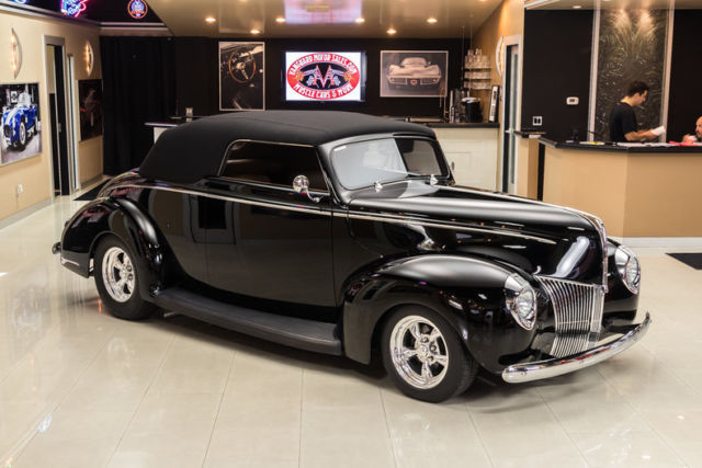 1940 Ford Deluxe Cabriolet Street Rod - photo 10