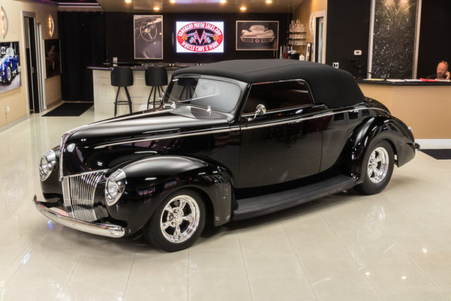1940 Ford Deluxe Cabriolet Street Rod - photo 5