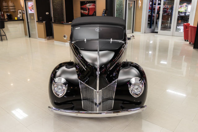 1940 Ford Deluxe Cabriolet Street Rod - photo 7