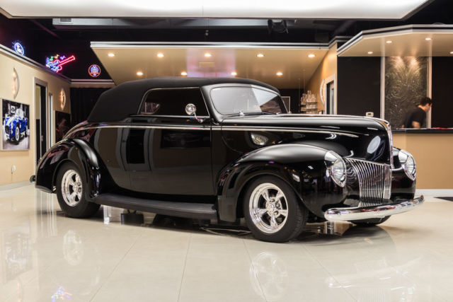 1940 Ford Deluxe Cabriolet Street Rod - photo 9