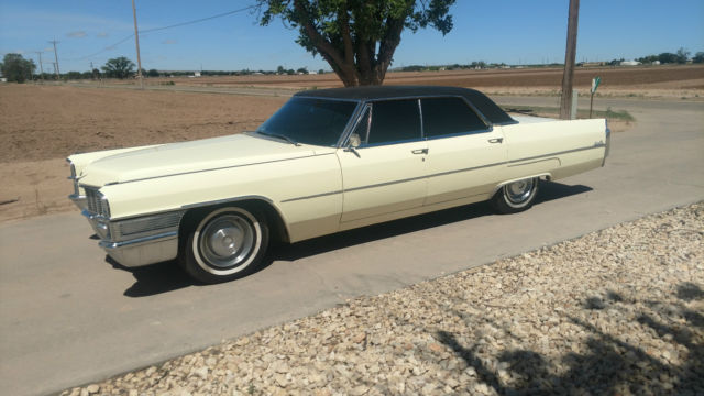 1965 Cadillac DeVille sedan