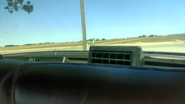 1965 Cadillac DeVille sedan - photo 9