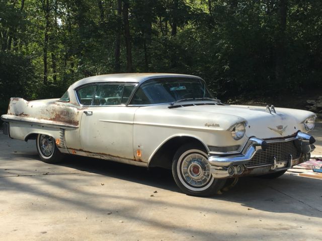 1957 Cadillac DeVille Hardtop - photo 3