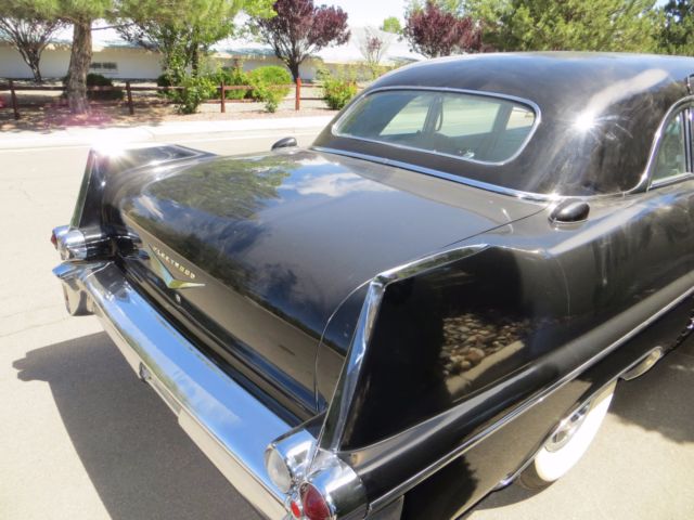 1957 Cadillac Fleetwood - photo 2