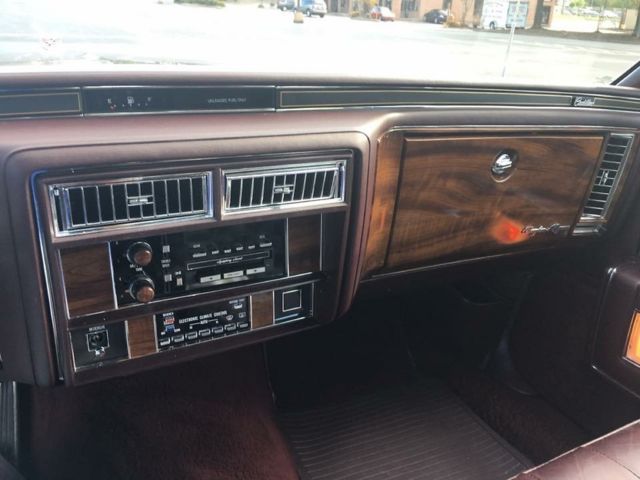1987 Cadillac Brougham - photo 10