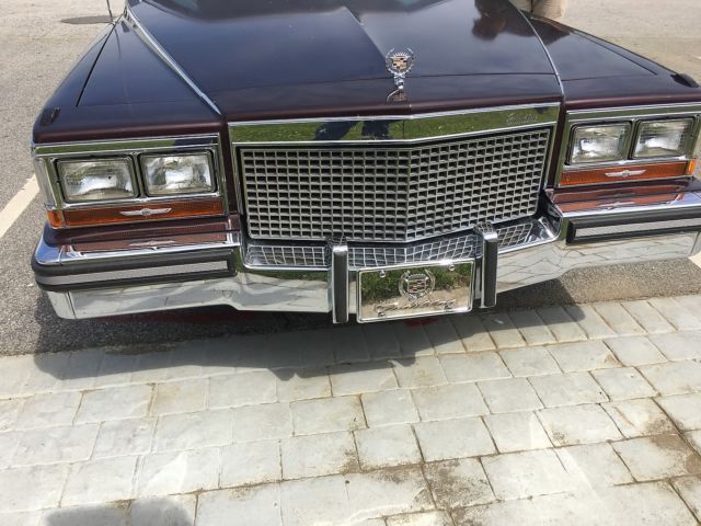 1987 Cadillac Brougham - photo 4