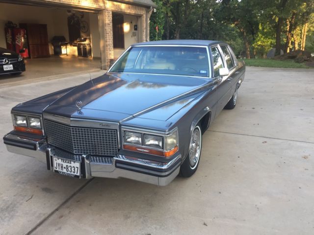1987 Cadillac Brougham - photo 4