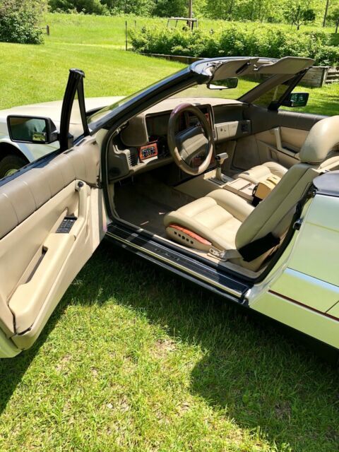 1991 Cadillac Allante Convertible - photo 11