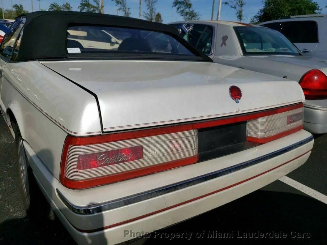 1990 Cadillac Allante 2dr Coupe Convertible - photo 8