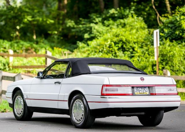 1989 Cadillac Allante - photo 2