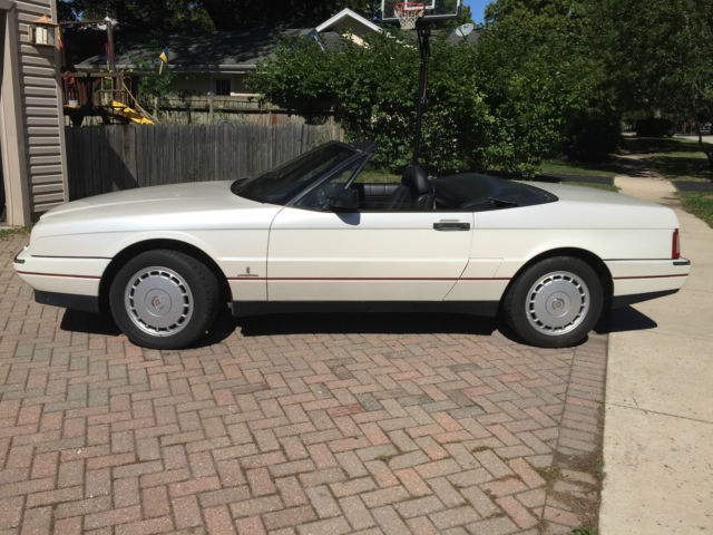 1990 Cadillac Allante Base Convertible 2-Door - photo 2