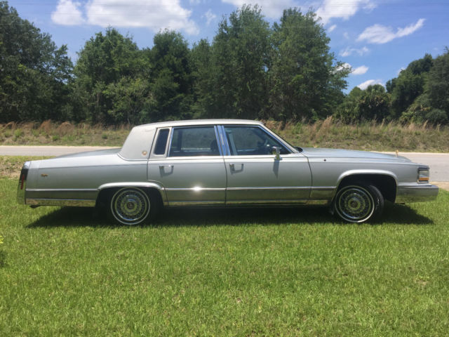 1990 Cadillac Brougham - photo 2