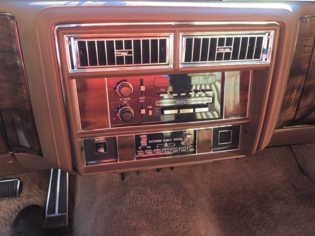 1989 Cadillac Brougham - photo 11