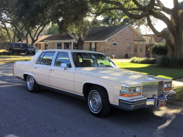 1989 Cadillac Brougham - photo 6