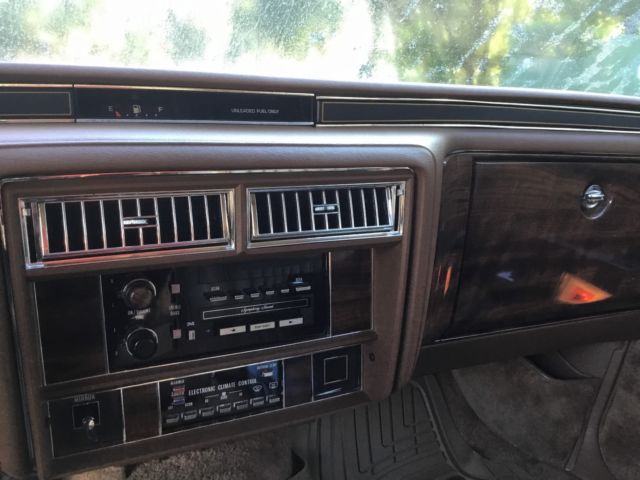 1989 Cadillac Brougham - photo 7