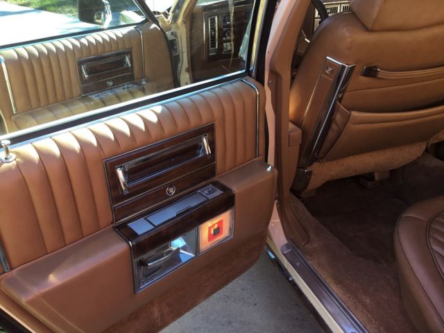 1989 Cadillac Brougham - photo 9