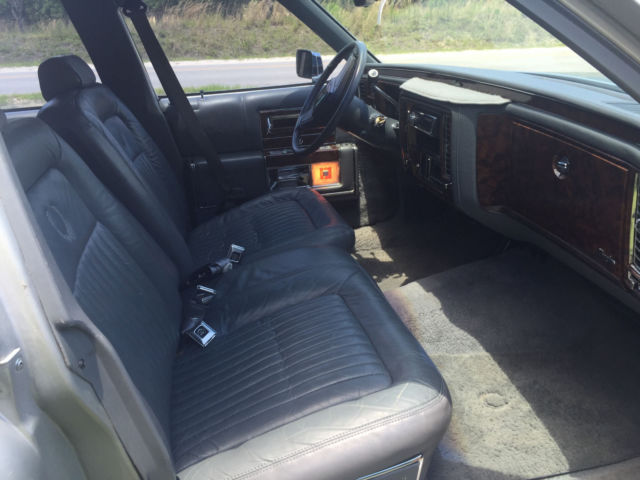 1990 Cadillac Brougham - photo 8