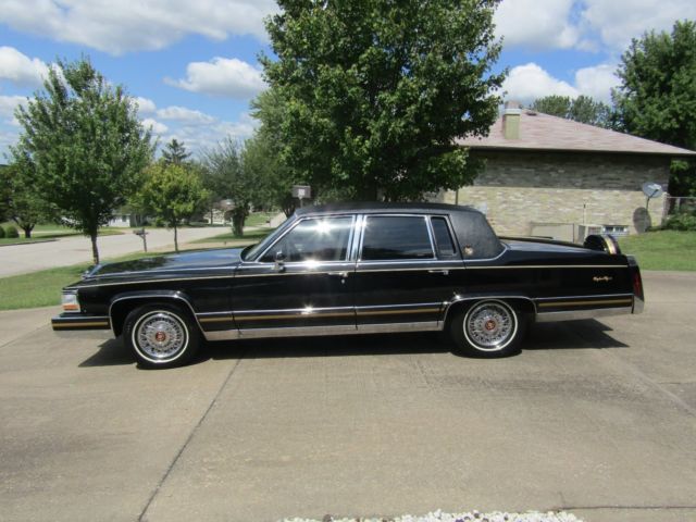 1990 Cadillac Brougham Brougham D'Elagance - photo 3