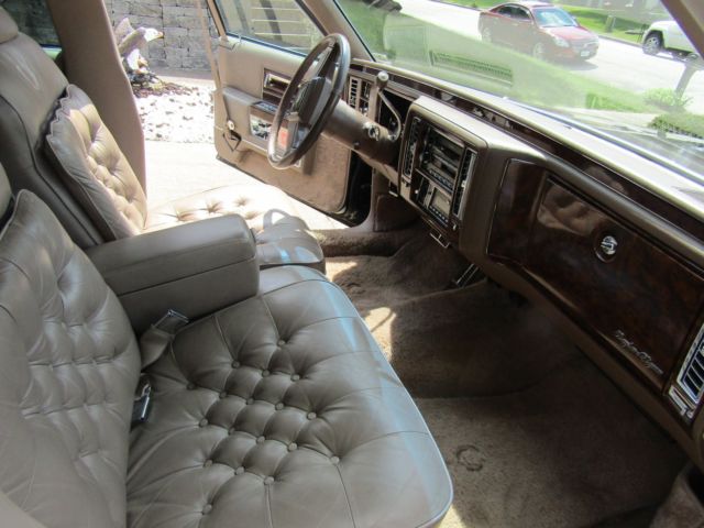 1990 Cadillac Brougham Brougham D'Elagance - photo 7