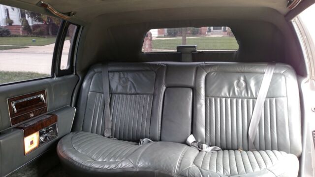 1990 Cadillac Brougham LEATHER - photo 4