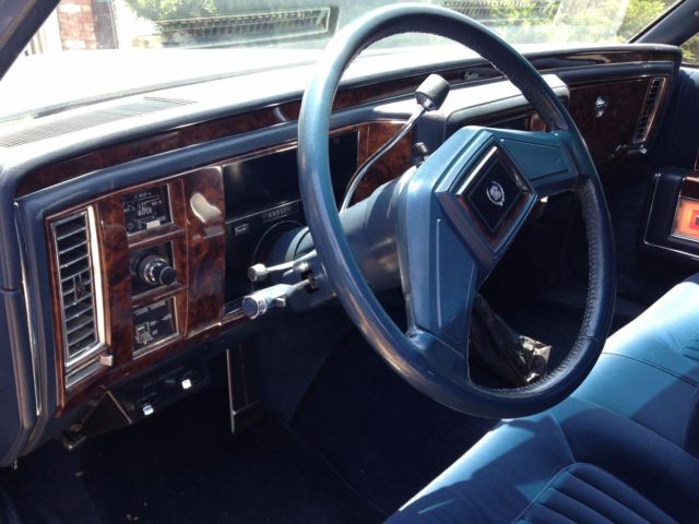 1992 Cadillac Brougham Superior custom limousine conversion - photo 7