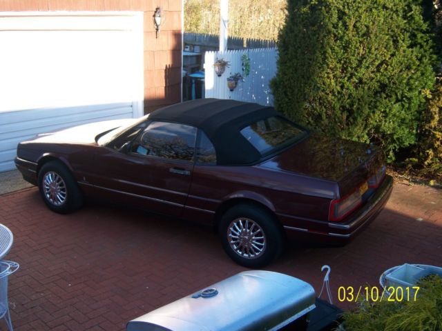 1987 Cadillac Allante convertible - photo 10