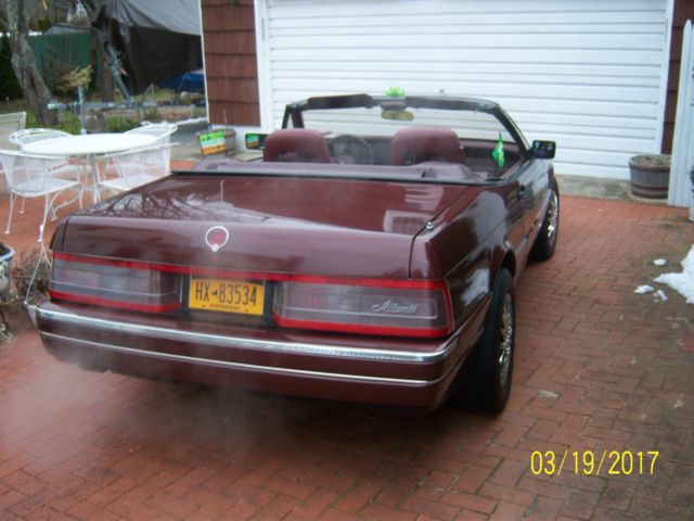 1987 Cadillac Allante convertible - photo 2
