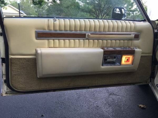 1984 Cadillac DeVille - photo 2