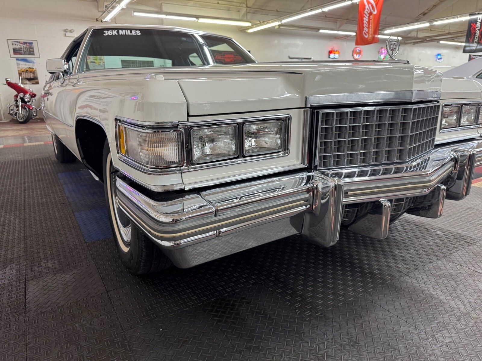 1975 Cadillac DeVille - 36K ORIGINAL MILES - 500 C.I. ENGINE -SEE VIDEO - photo 8