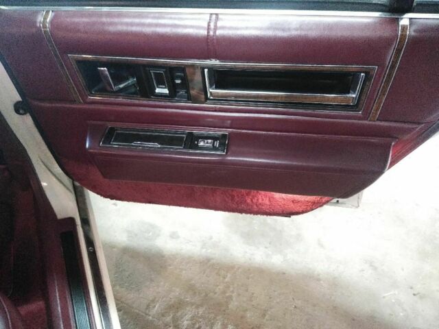 1990 Cadillac DeVille - photo 5