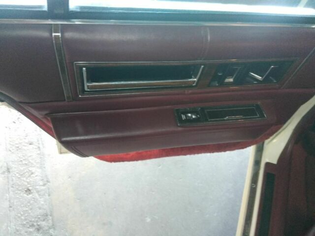 1990 Cadillac DeVille - photo 6