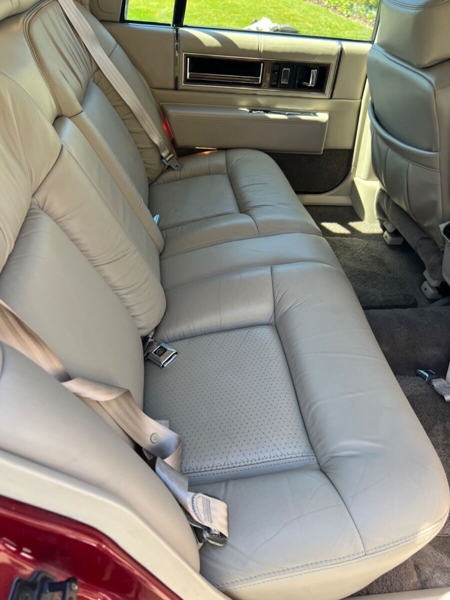 1993 Cadillac DeVille - photo 12