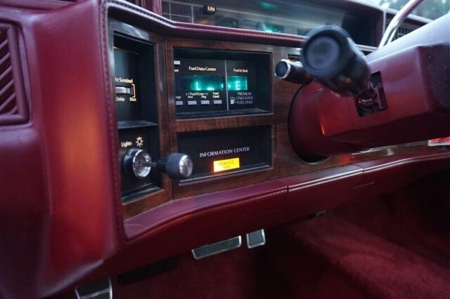1993 Cadillac DeVille -- - photo 8