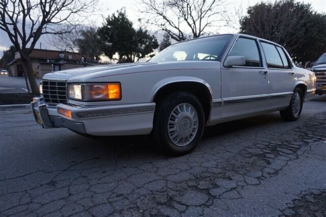 1993 Cadillac DeVille -- - photo 9