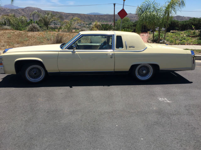 1985 Cadillac Fleetwood DE ELEGANCE