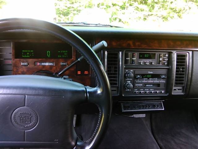 1994 Cadillac Fleetwood - photo 13