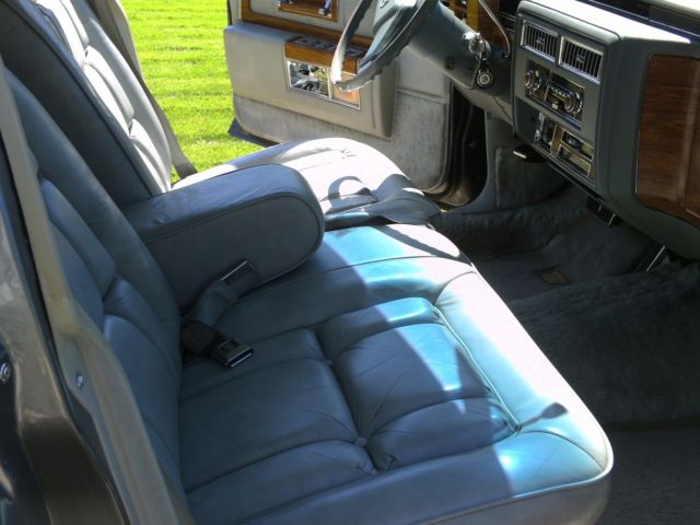1992 Cadillac Fleetwood brougham - photo 9