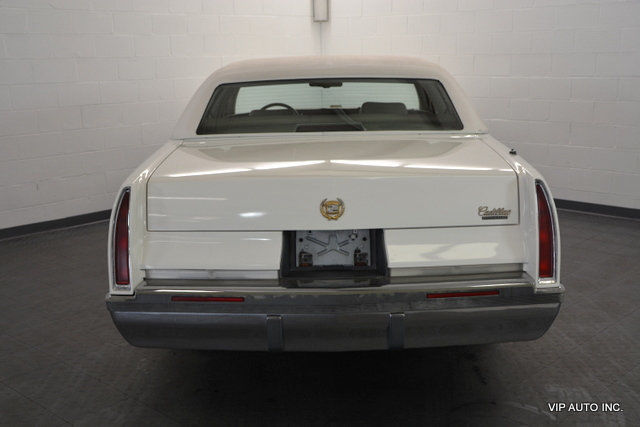 1993 Cadillac Fleetwood Brougham - photo 9