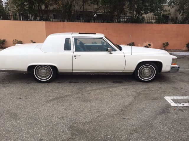 1985 Cadillac Fleetwood DE ELENGANCE - photo 3