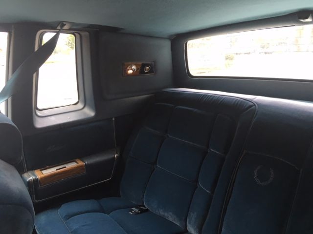 1985 Cadillac Fleetwood DE ELENGANCE - photo 8