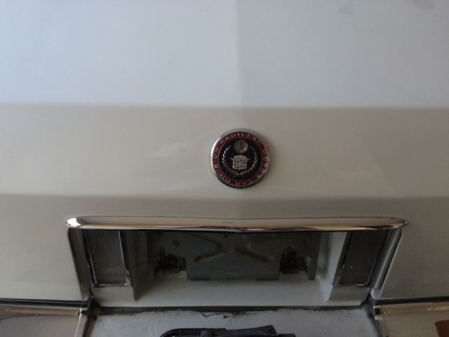 1984 Cadillac Fleetwood - photo 10