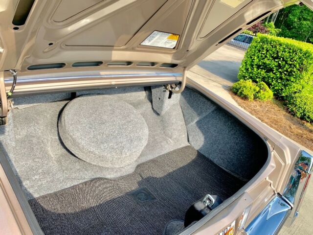 1986 Cadillac Brougham - photo 11