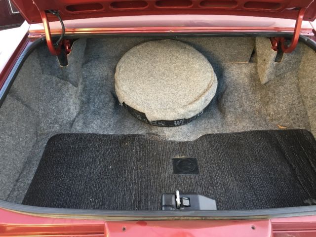 1985 Cadillac Brougham D'elegance coupe - photo 9