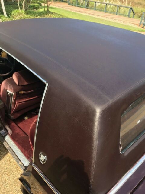 1985 Cadillac Brougham - photo 13