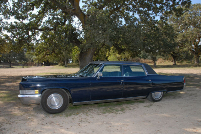 1970 Cadillac Fleetwood - photo 2